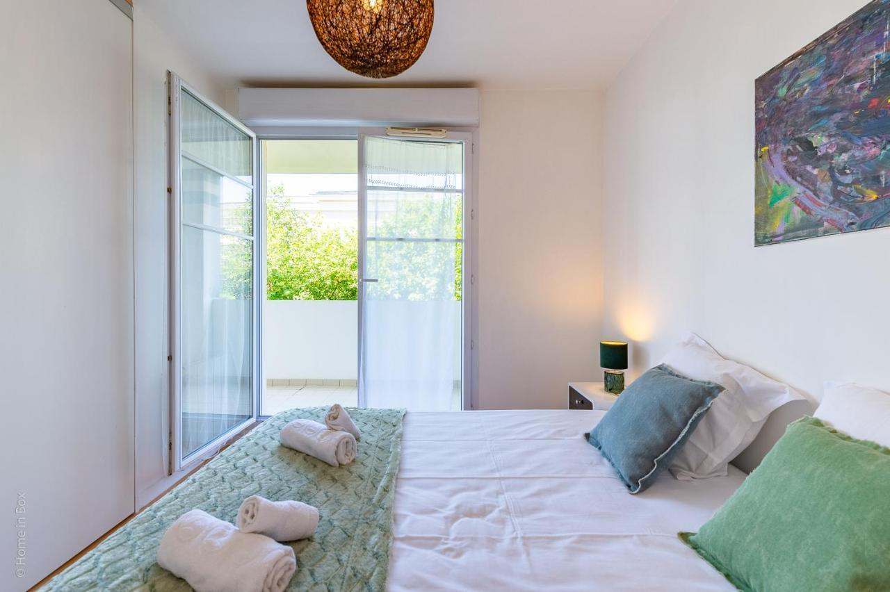 Cozy Corner Apartment Монтеврен Екстериор снимка