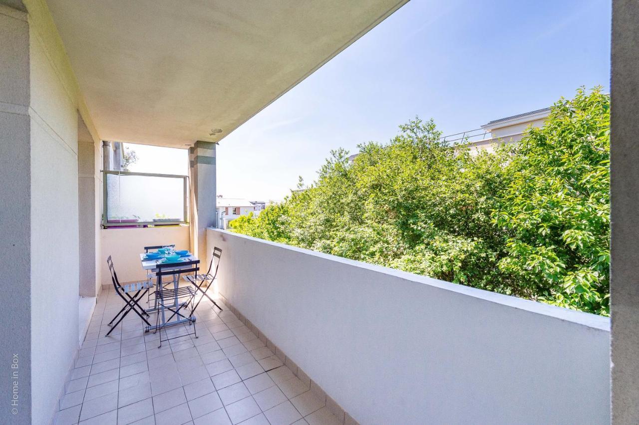 Cozy Corner Apartment Монтеврен Екстериор снимка