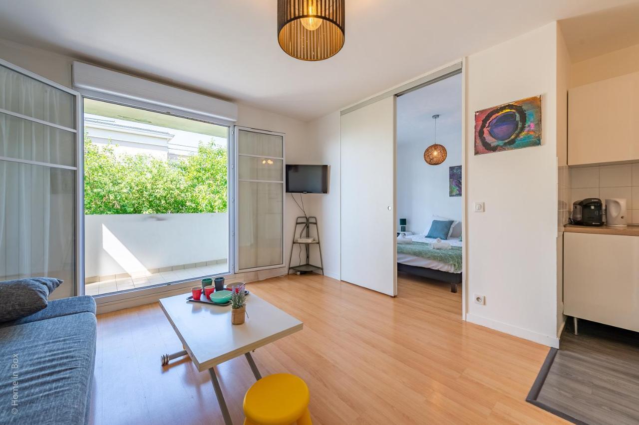 Cozy Corner Apartment Монтеврен Екстериор снимка